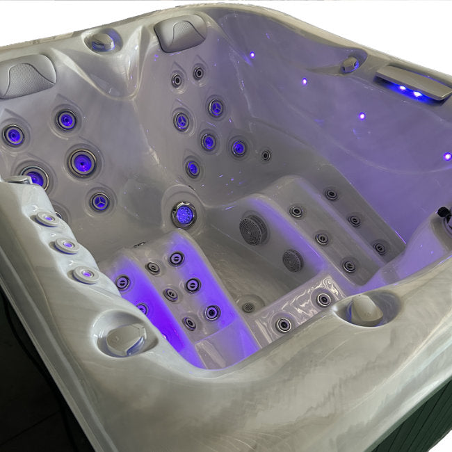 FinesseSpa Azure - 3 person outdoor spa