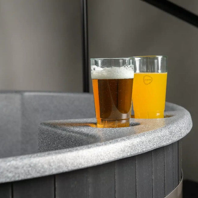 Kirami Family M Hottub: Veiligheid en Comfort voor het Hele Gezin - Finesse Wellness BV